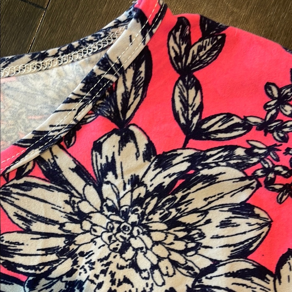 LuLaRoe Pink Floral Top - Picture 3 of 4